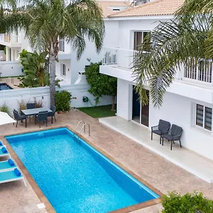 Luxvillasrentals Ajia Napa